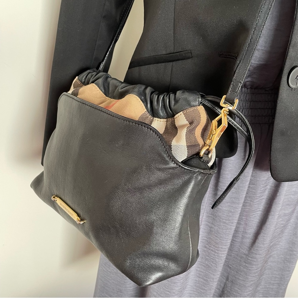 HOST PICK⭐️Authentic Burberry Crossbody Leather & House Check Bag 🤎🖤New as✨ - Picture 13 of 16